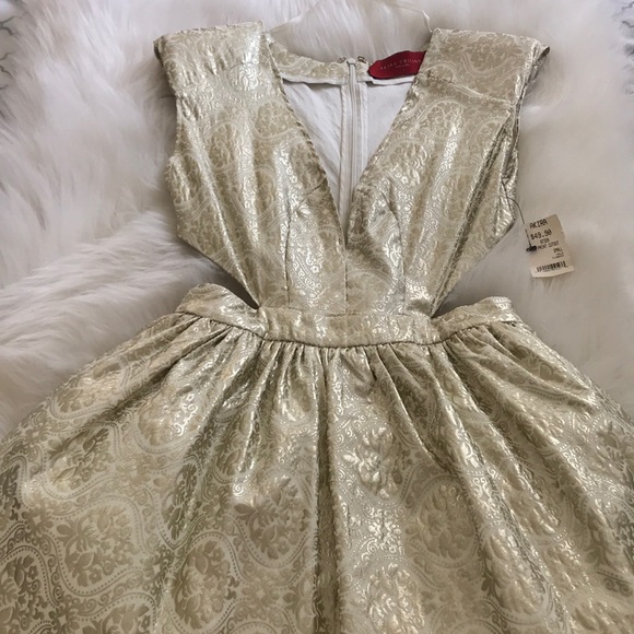Akira Chicago red label small gold foil dress - Picture 3 of 3